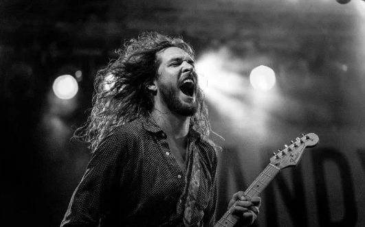 汽車音響發(fā)燒友是群什么人？很多人都搞不懂，你是發(fā)燒友嗎？