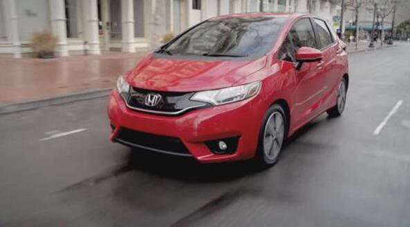 本田飛度改裝專業(yè)汽車音響器材歌劇世家+英國正弦波音響