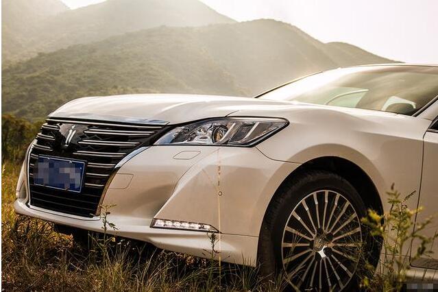 新塘豐田皇冠音響改裝后，車主喜上眉梢地說...