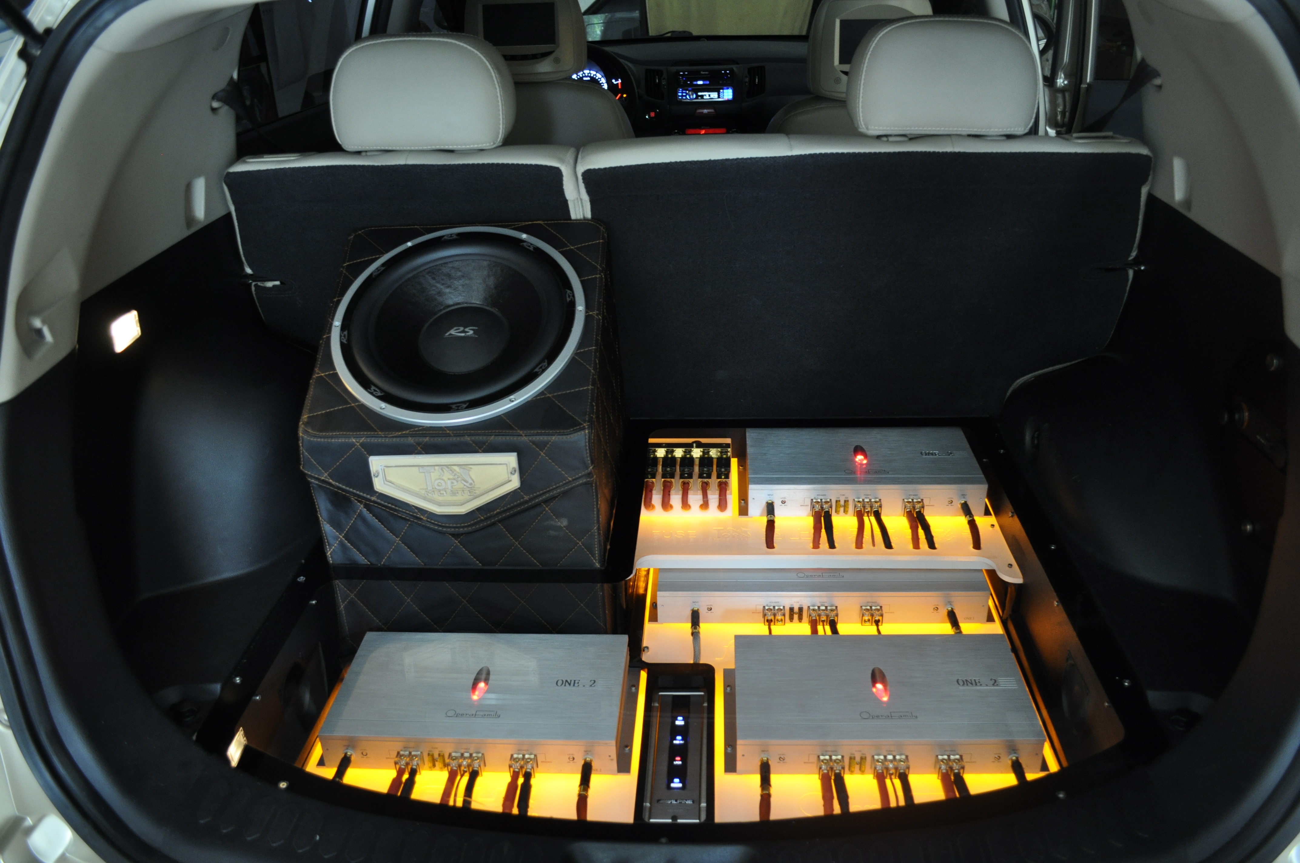 吉利嘉際汽車音響升級歌劇世家，讓駕車出行...