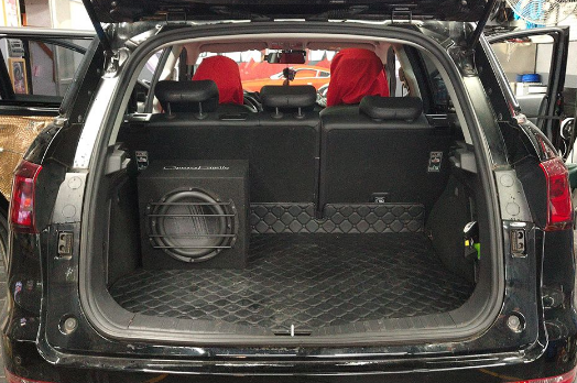 哈佛H6結(jié)合音響+隔音升級(jí)改裝，實(shí)現(xiàn)1+...