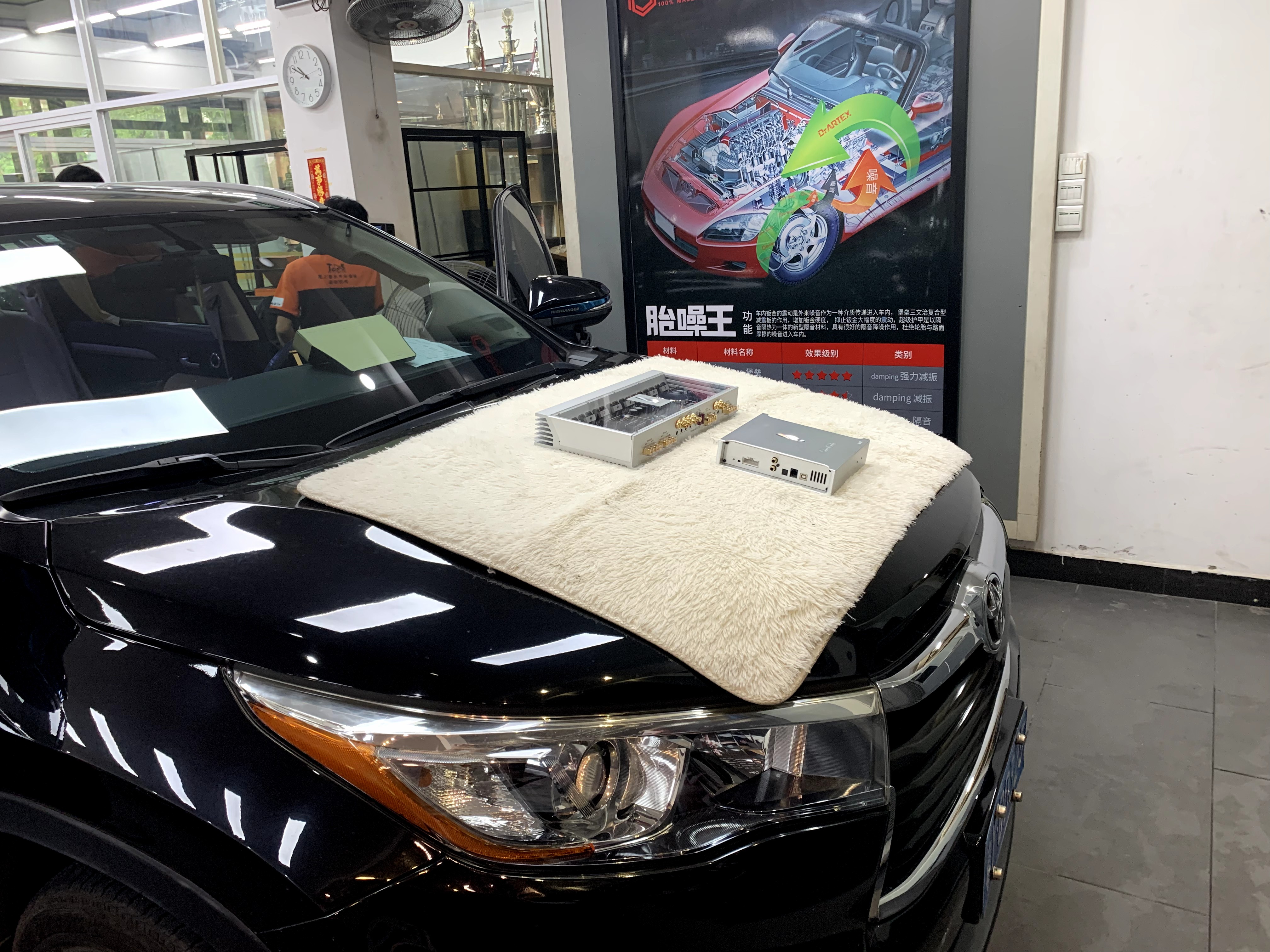 豐田漢蘭達(dá)改裝歌劇世家汽車音響 二次升級...