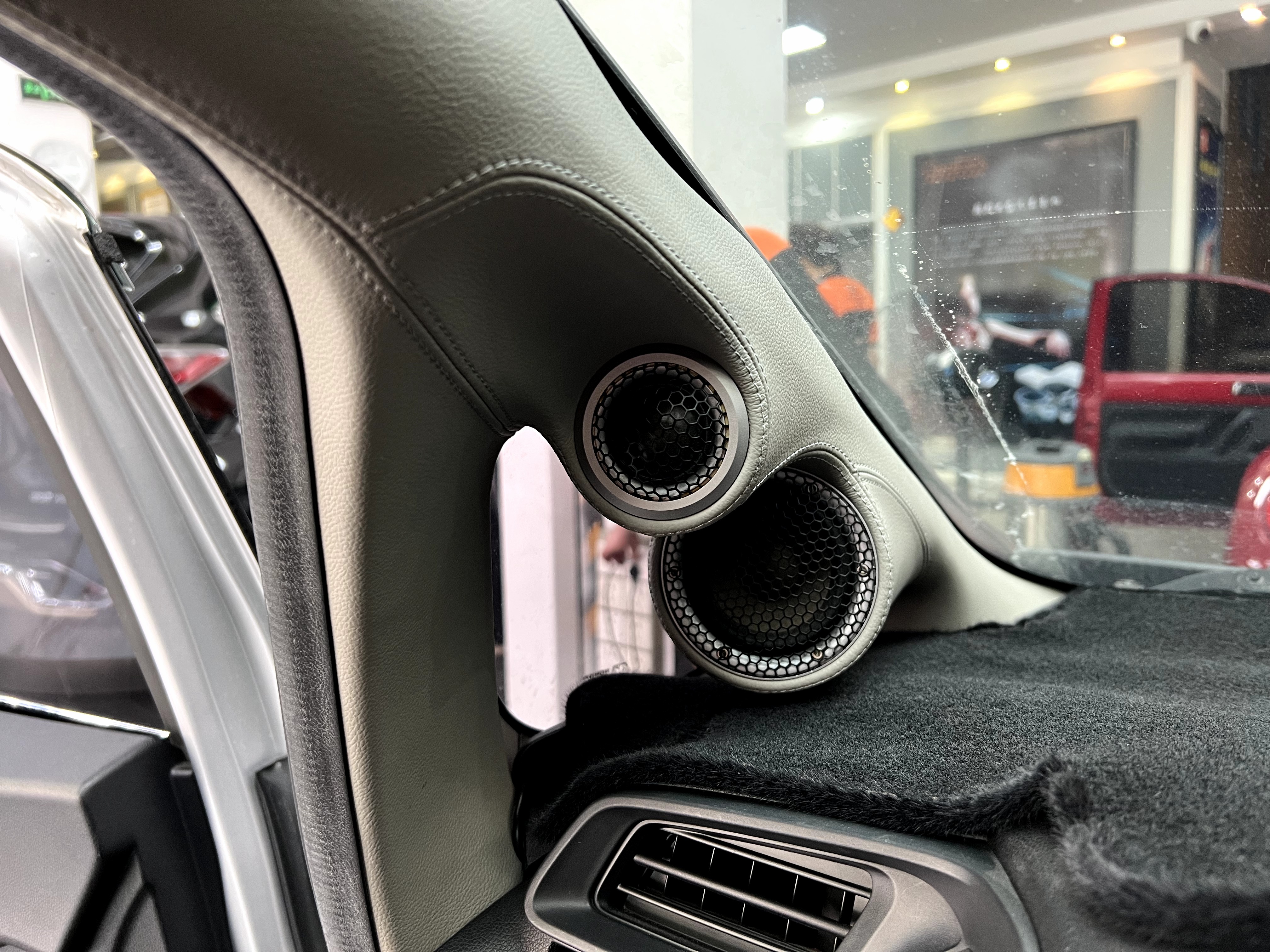 本田飛度改裝歌劇世家音響 讓通透飽滿靚聲...