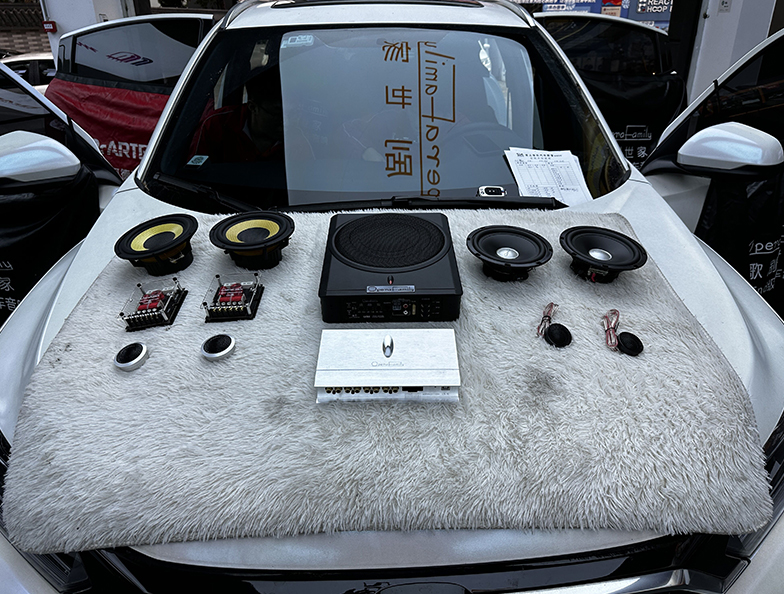 音樂愛好者必看！本田XR-V車主因原車音響不滿，改裝后效果奈斯！