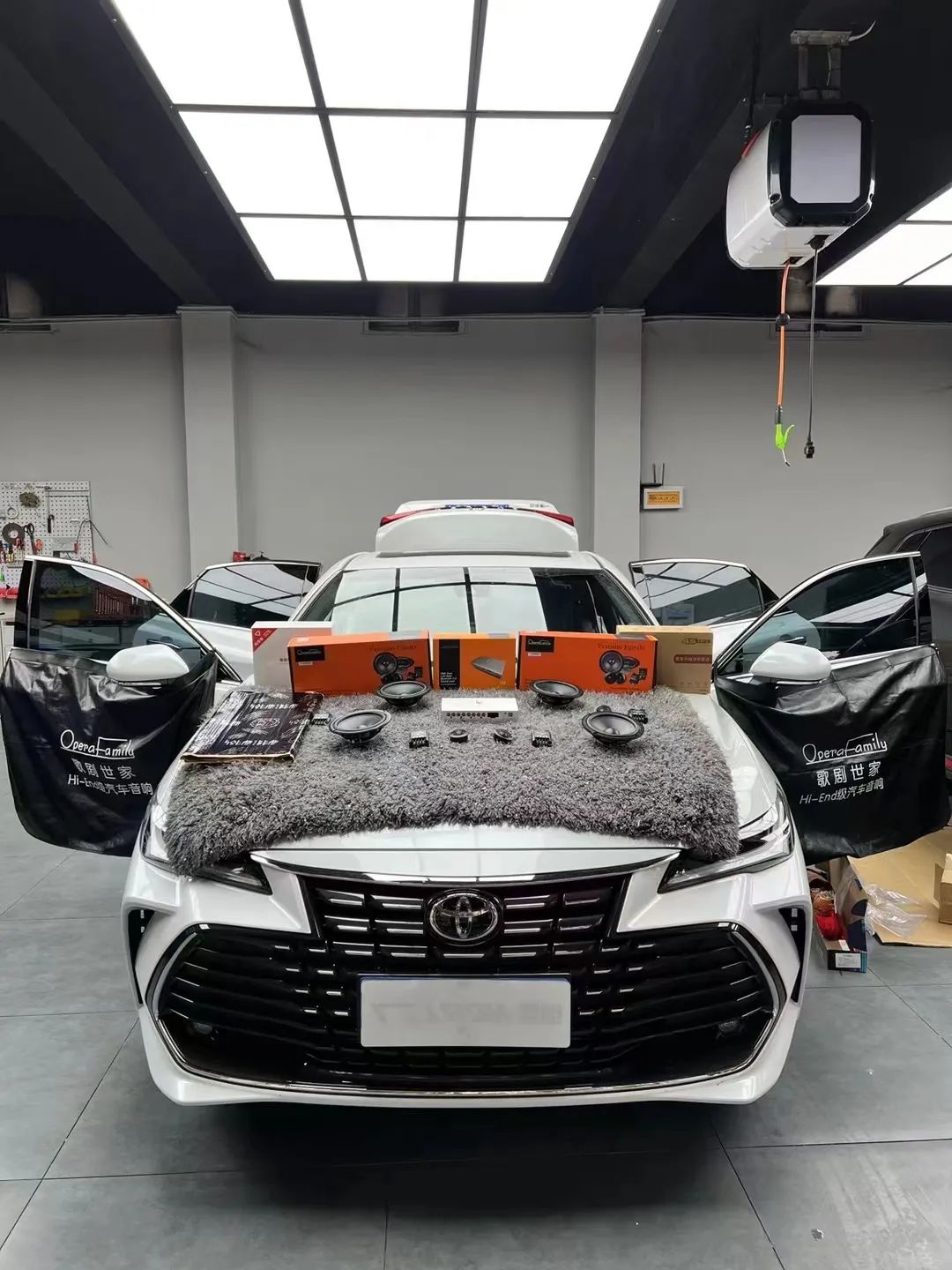 豐田亞洲龍音響改裝，音質(zhì)升級(jí)就是這么簡(jiǎn)單...