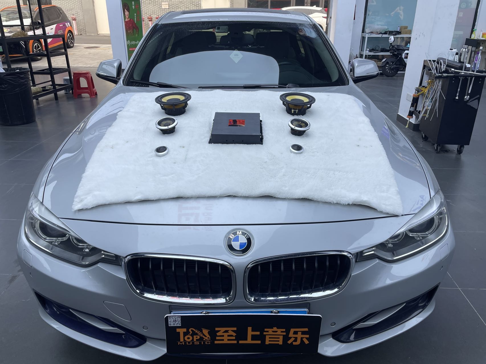 寶馬328i音響升級(jí)，讓旅途聲動(dòng)人心